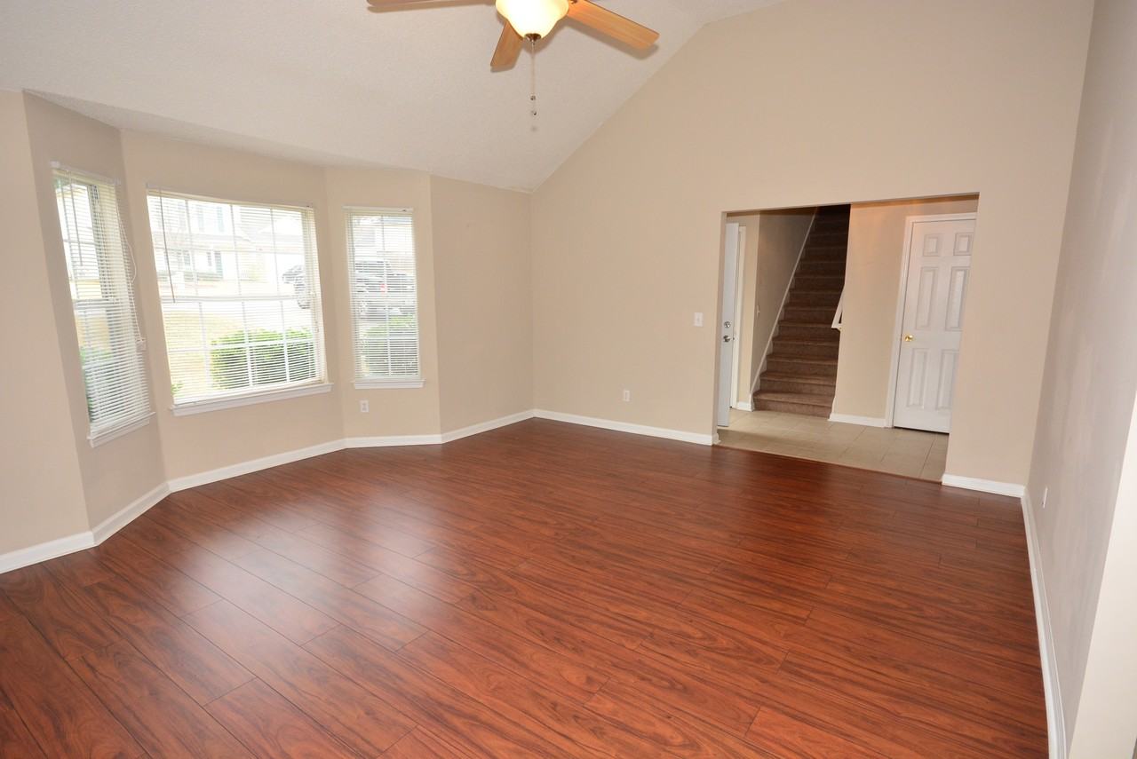 10588 Village Landing - Photo 3 of 25