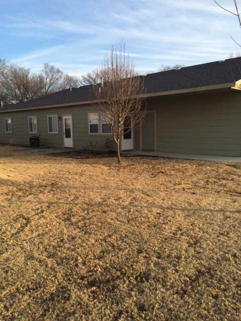 912 N 2nd Ave - Photo 3 of 13