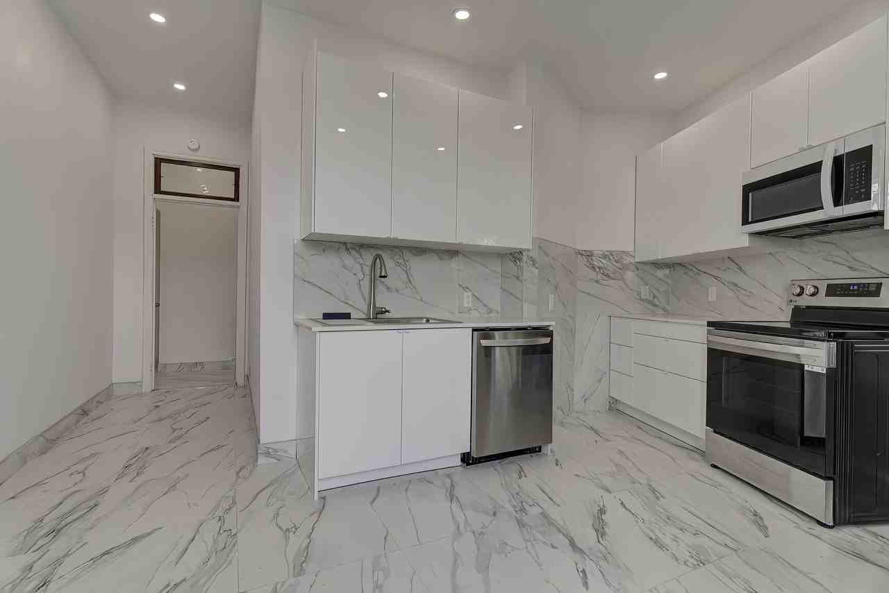 2 Avenue Boyer - Photo 3 of 22