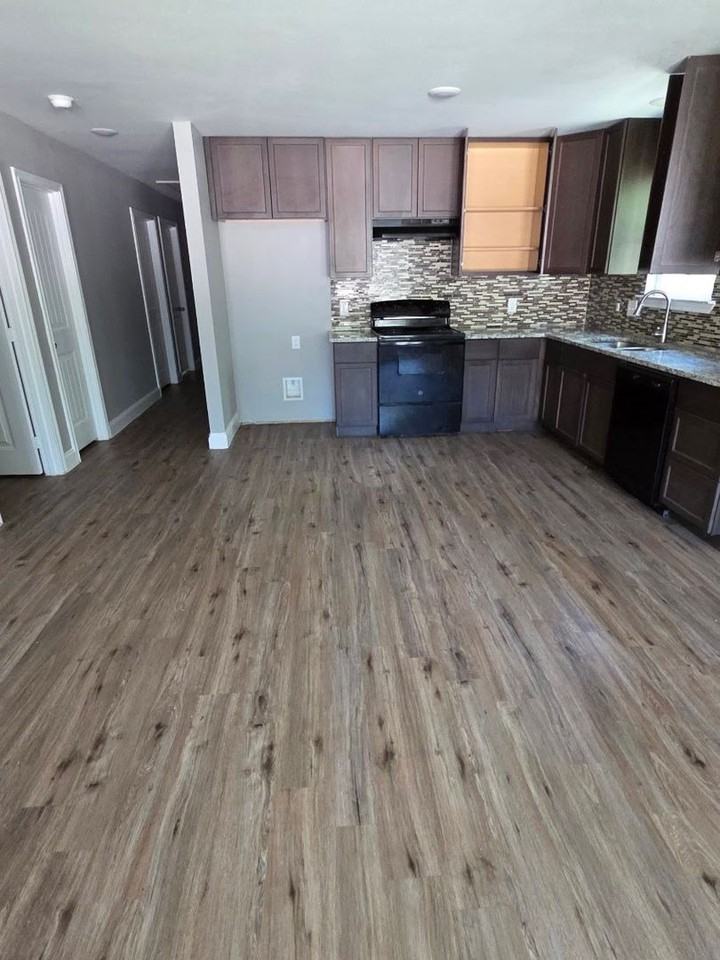 7121 Yuma Dr - Photo 6 of 13