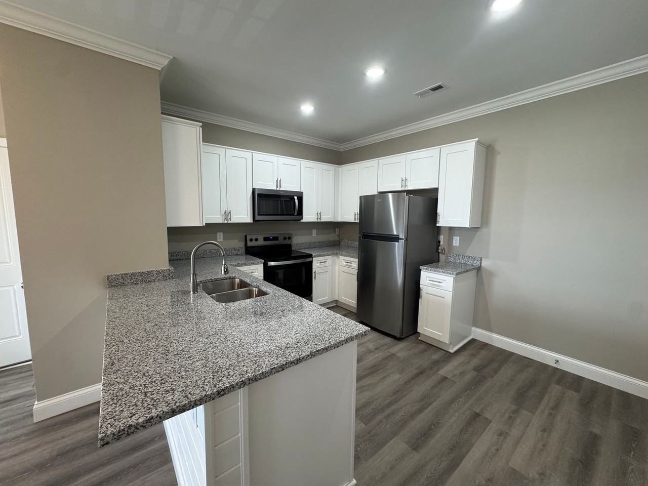 708 Ivy Branch - Photo 5 of 10