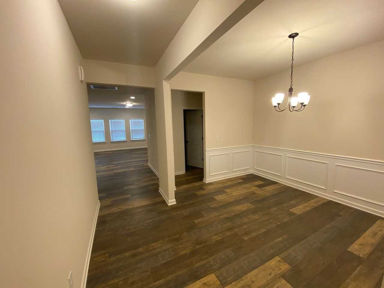 5612 Amelia Ln - Photo 2 of 15