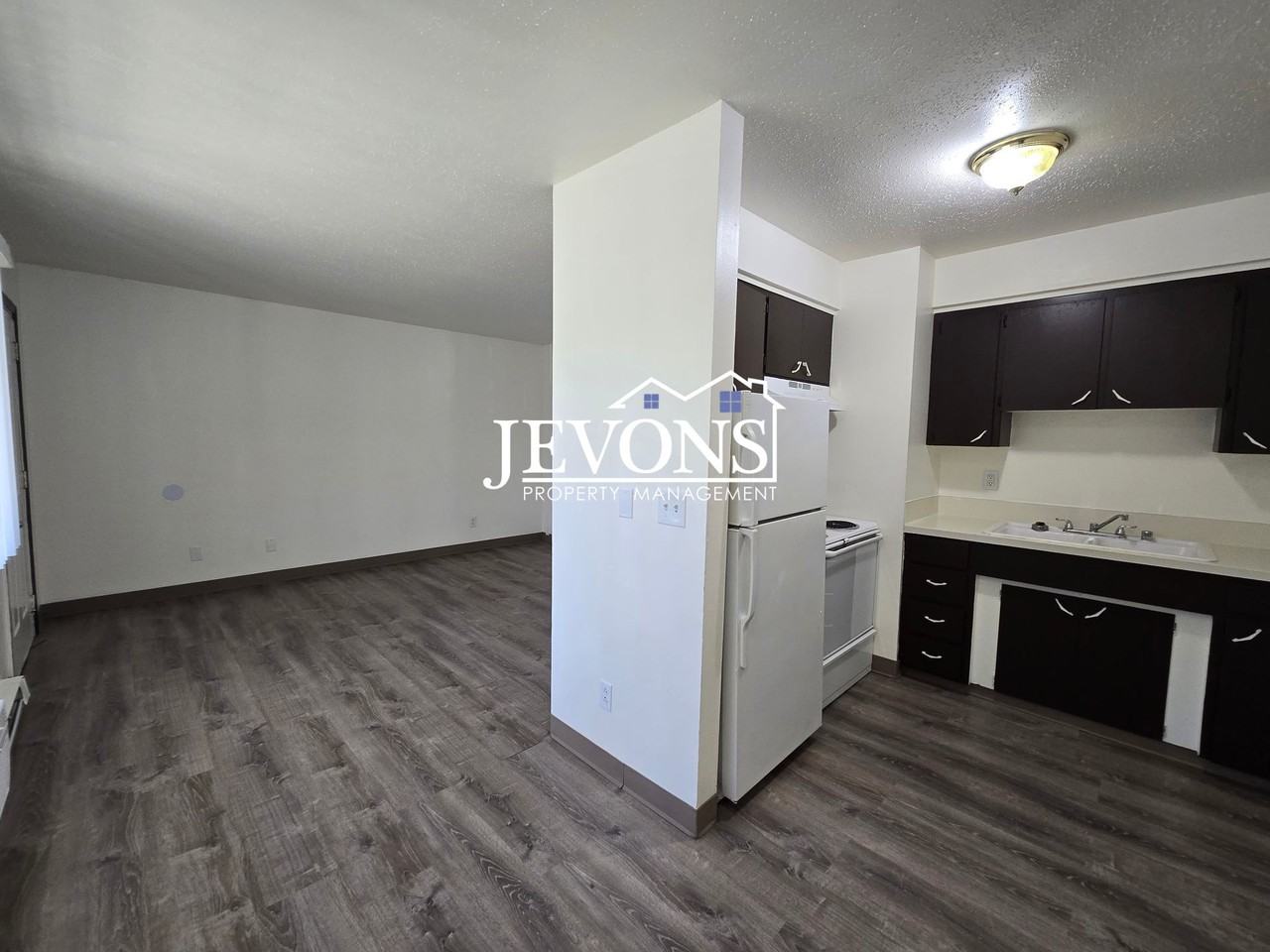 315 S Naches Ave Yakima, WA 98901 - Photo 2 of 19