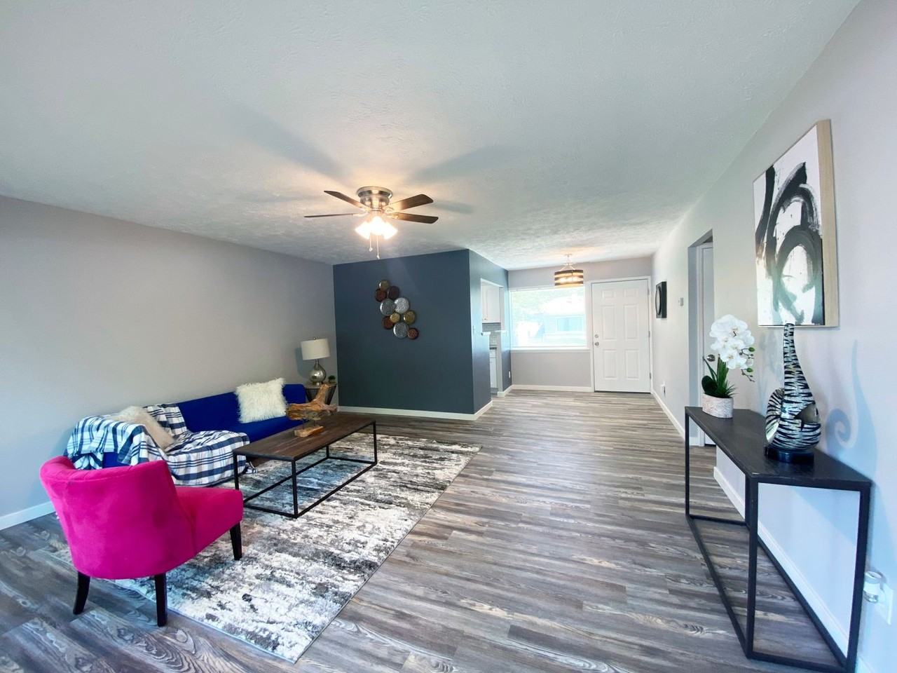 9608 W Ridgewood Dr - Photo 4 of 13
