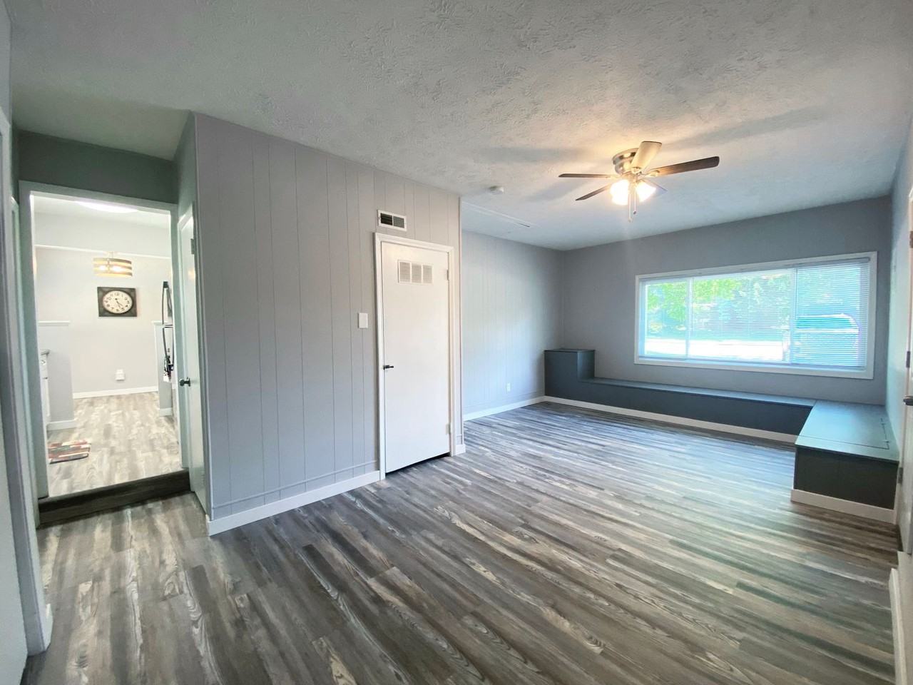 9608 W Ridgewood Dr - Photo 6 of 13