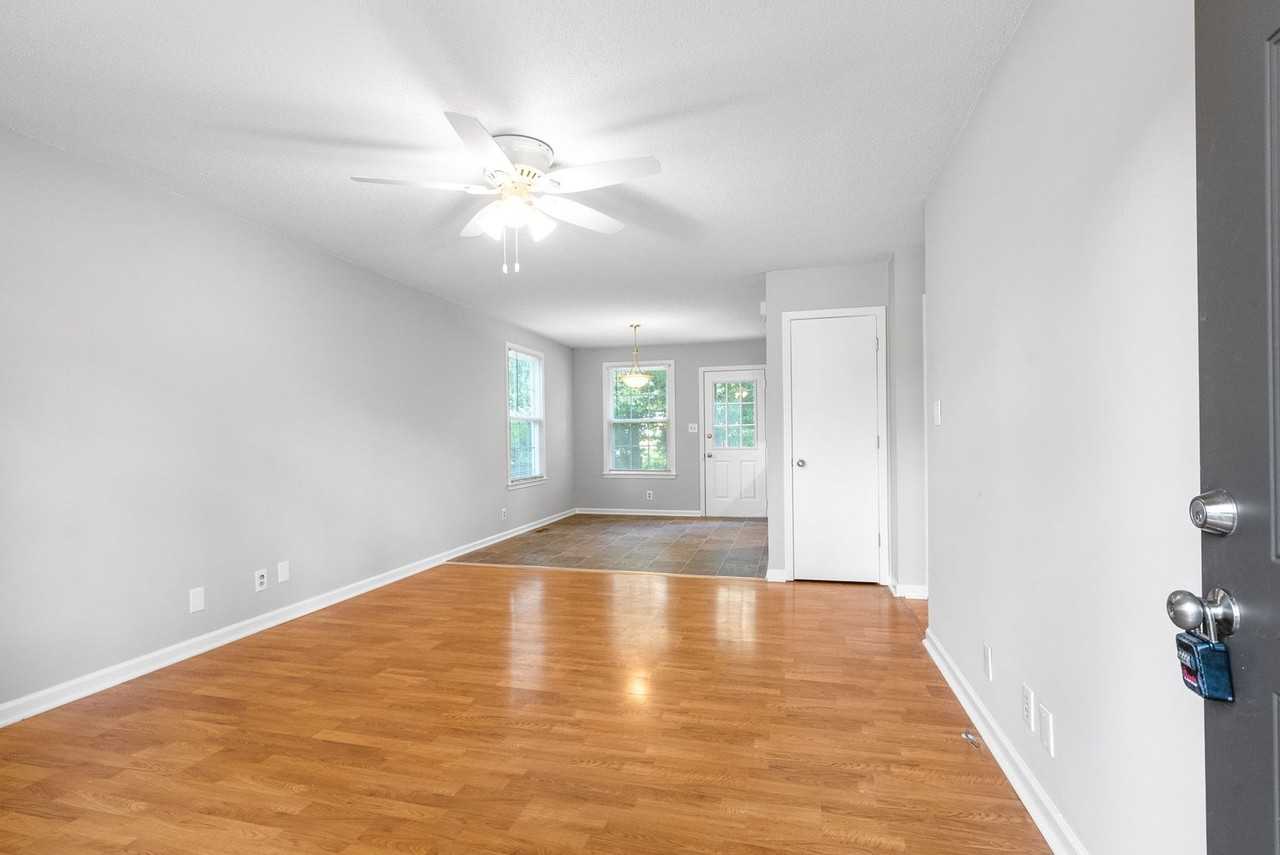 354 Woodale Dr - Photo 3 of 23