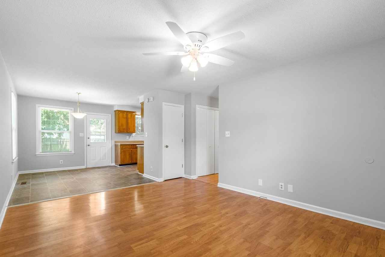354 Woodale Dr - Photo 5 of 23