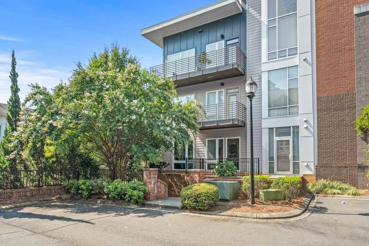 2200 Lyndhurst Ave #201 - Photo 2 of 23