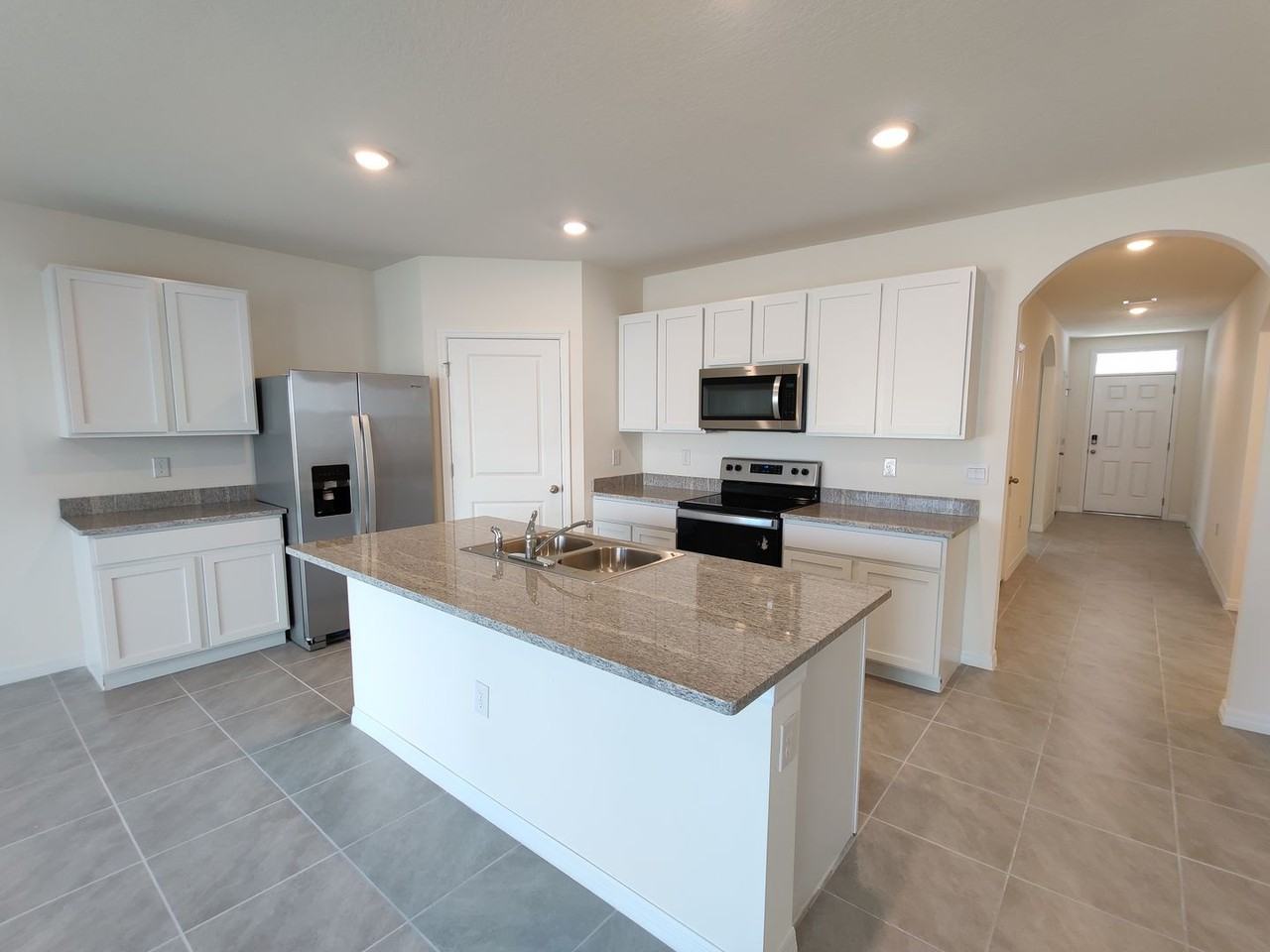 32597 Kobuk Valley Ave - Photo 3 of 23