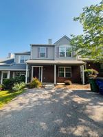 featured image of 385 Oaktree Blvd