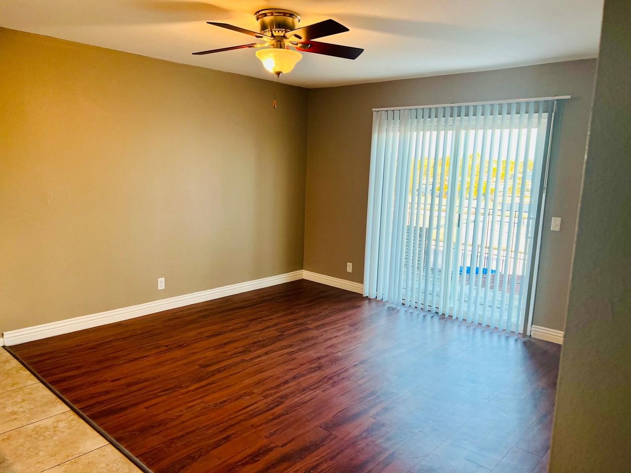 Vista Terrace Apartments - Photo 6 of 22