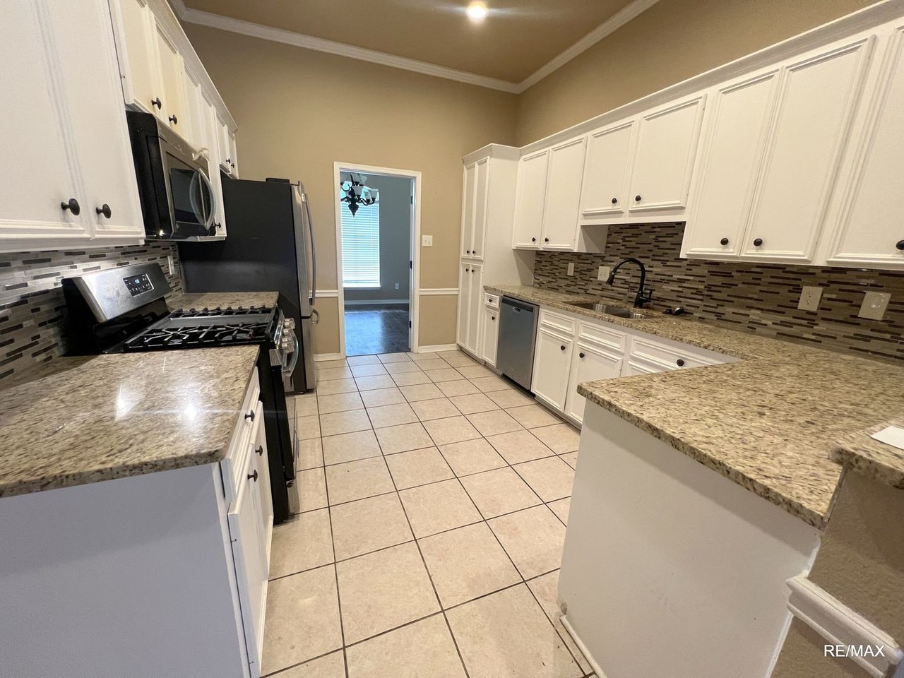 2213 Washburn Way - Photo 3 of 10