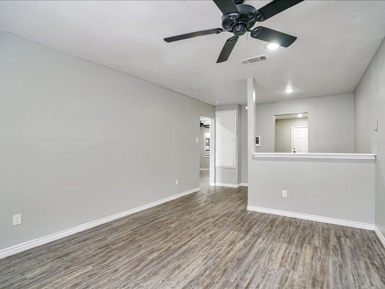 Lavender Apartments - Photo 6 of 37