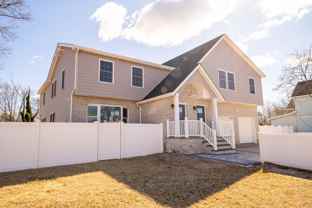 39-41 Carleton Avenue - Photo 1 of 1