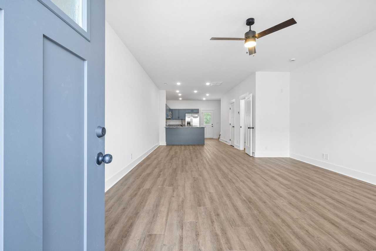 315 Front Ridge Cir - Photo 2 of 33