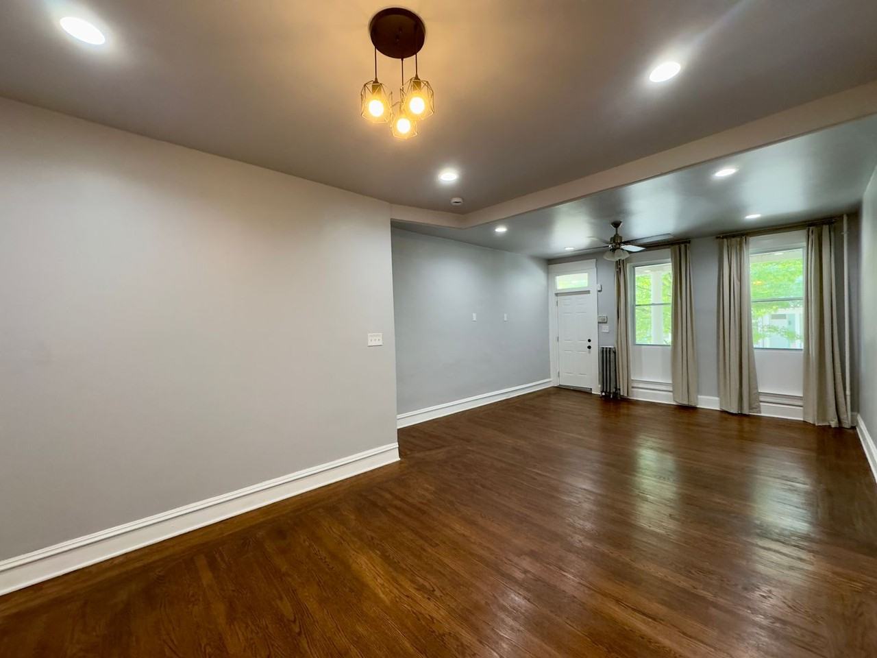 344 E 28th St - Photo 2 of 24
