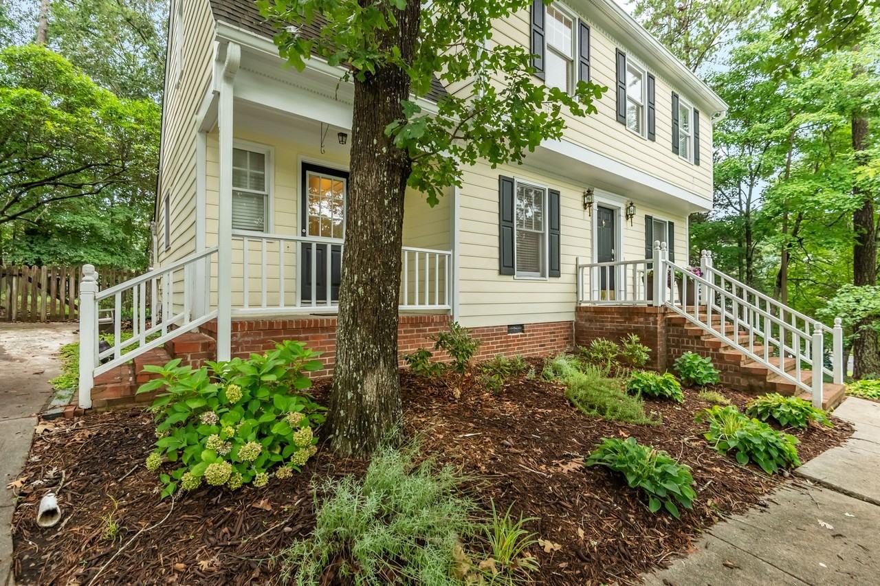 5100 Fortunes Ridge Dr - Photo 3 of 26