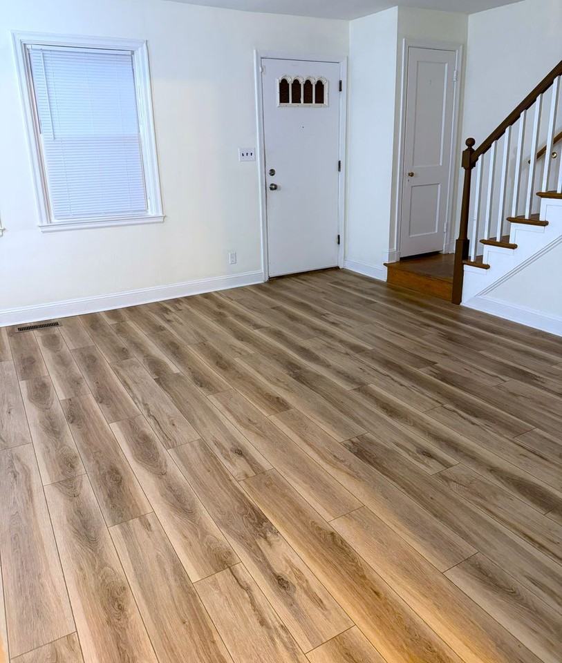 1331 Pentwood Rd - Photo 2 of 25