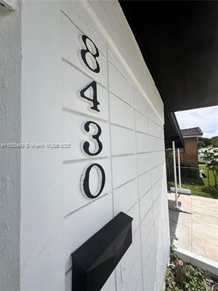 8430 Sw 32nd St #0 - Photo 3 of 17