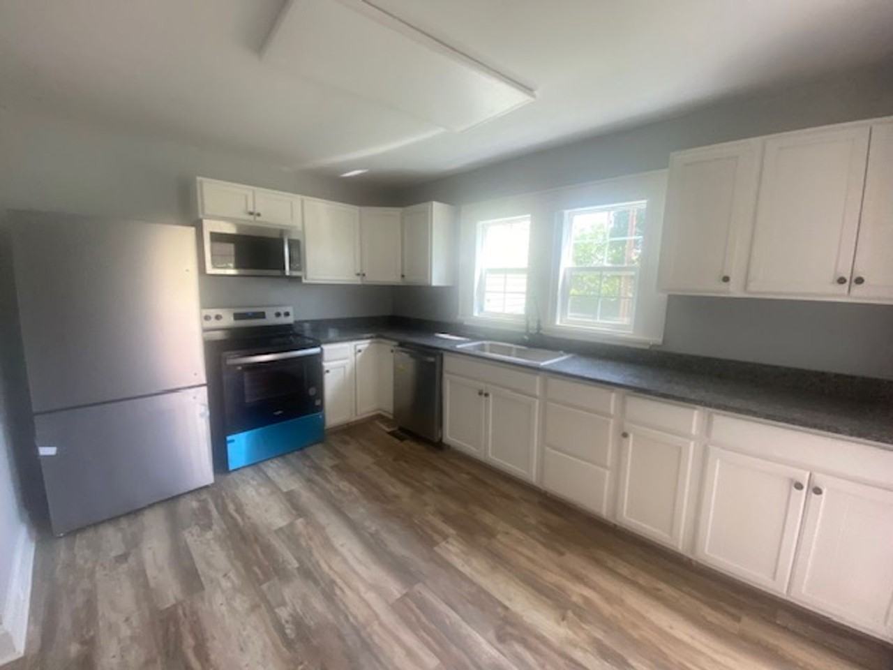 10104 Old Rutledge Pike - Photo 3 of 18