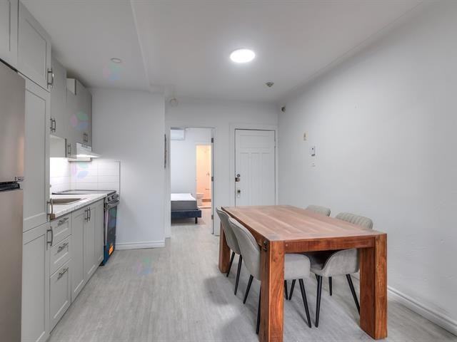 1935 Rue Tupper #16 - Photo 7 of 13