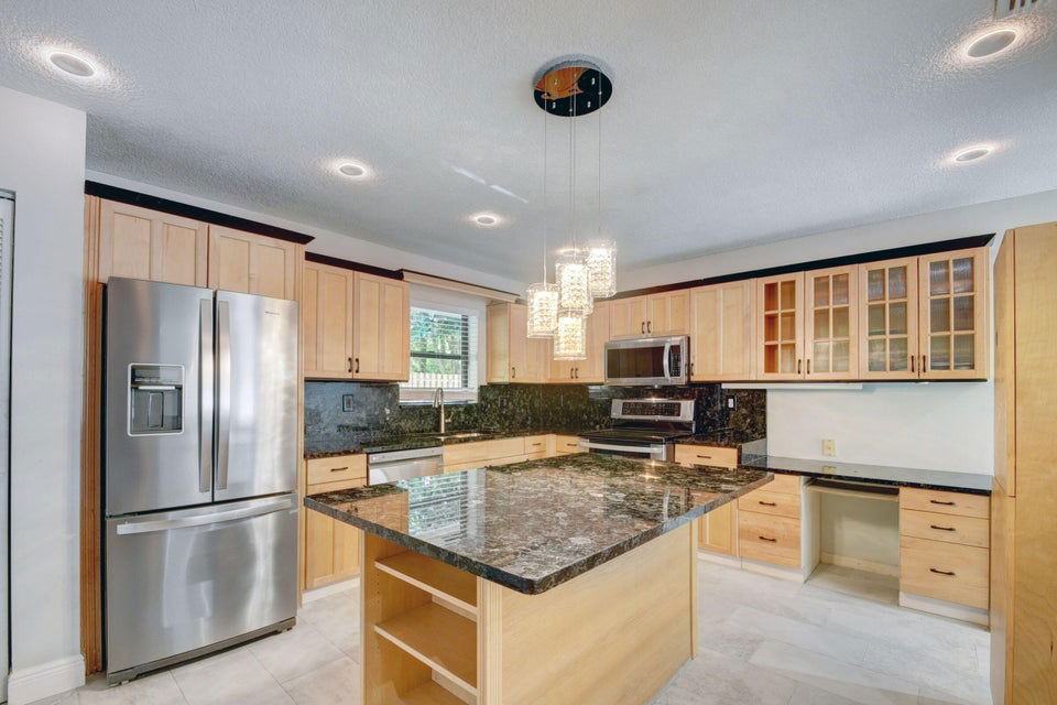 6170 Serene Run - Photo 4 of 8