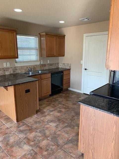 4057 W Spring House Dr - Photo 6 of 18