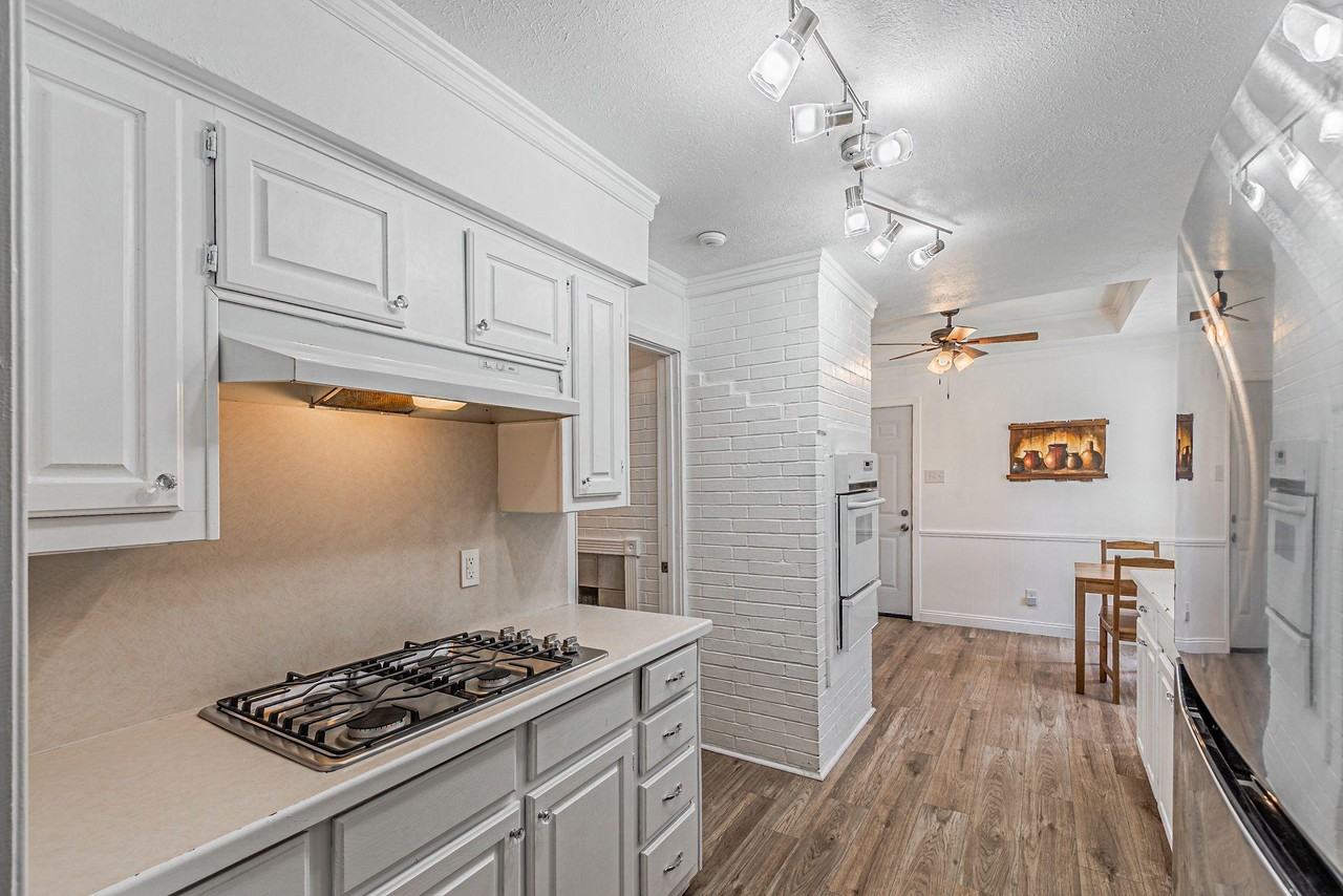 Augusta Dr - Photo 7 of 13