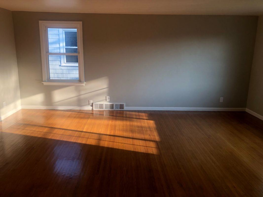 171 Springville Ave - Photo 3 of 10