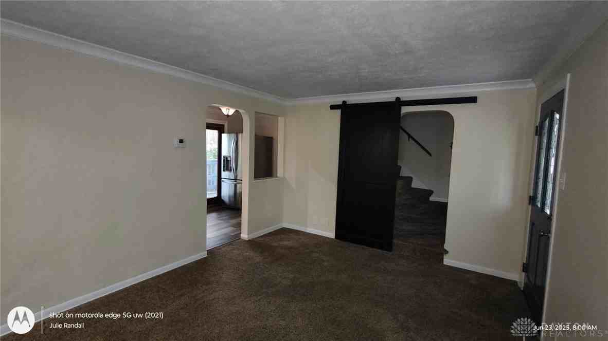 1705 Willamet Rd - Photo 3 of 19