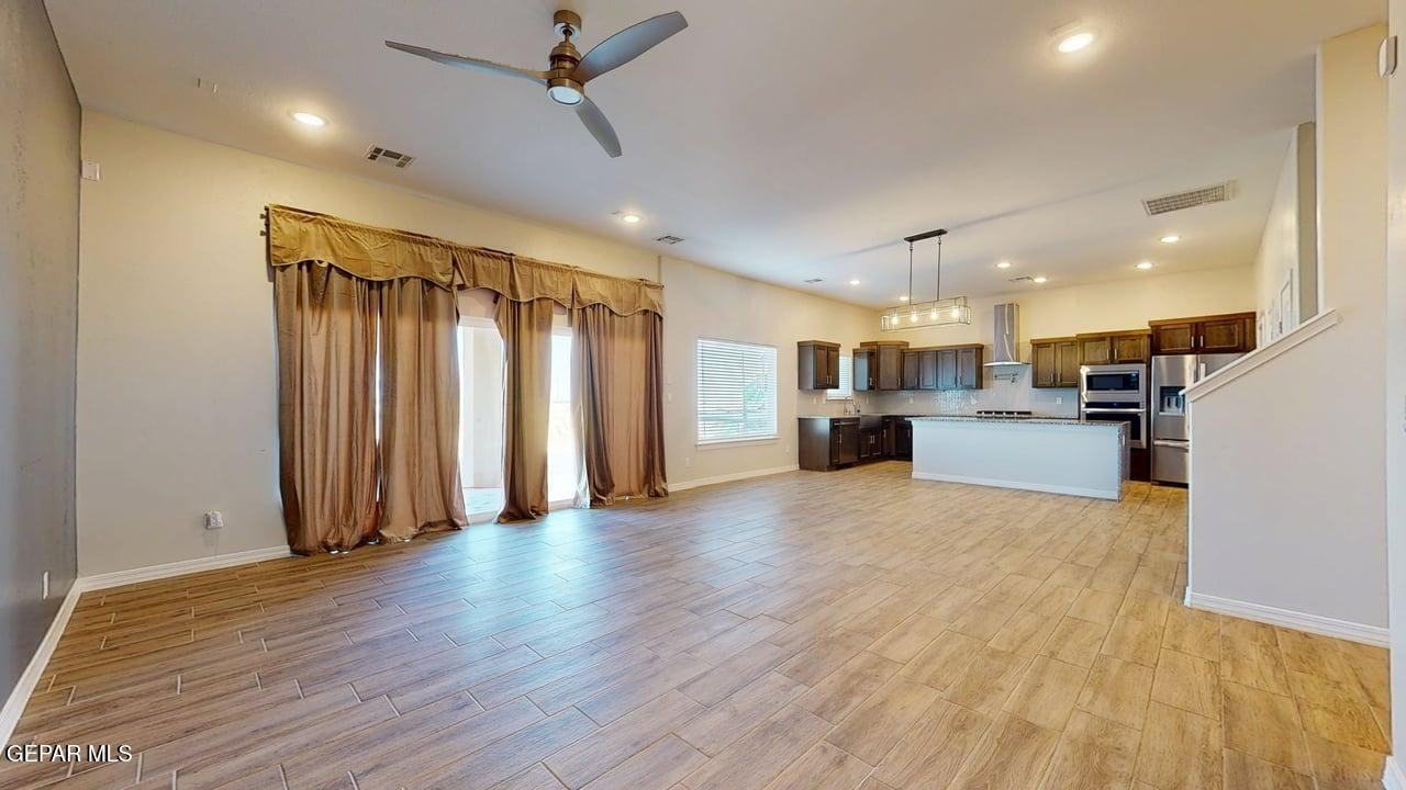 7821 Enchanted Nest Ln - Photo 4 of 50