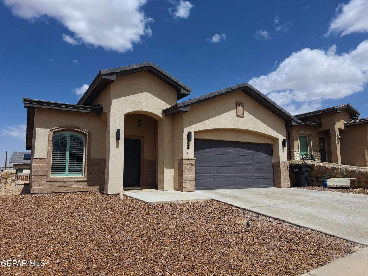 241 Ilchester Way - Photo 2 of 17