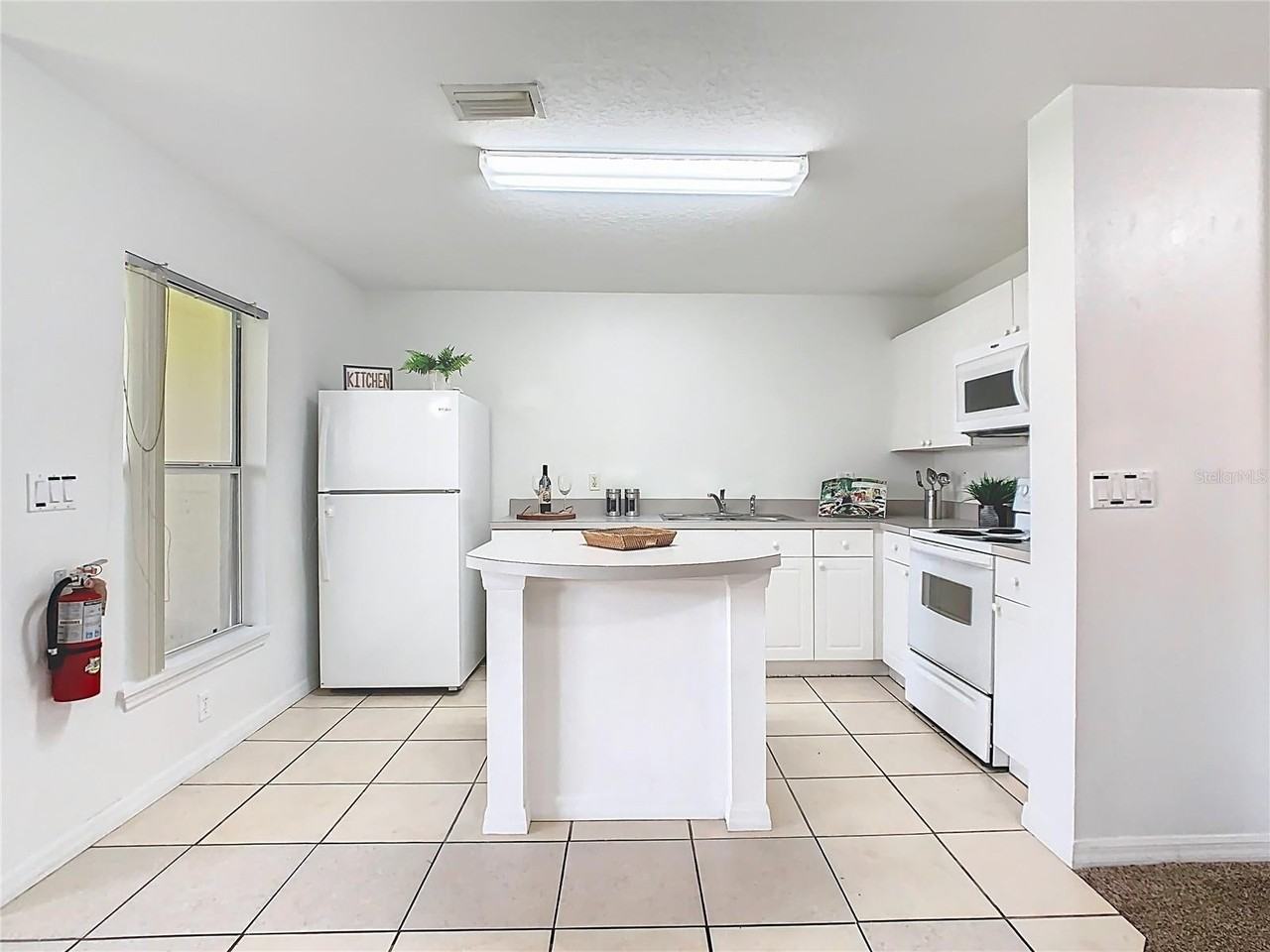 2760 Club Cortile Circle - Photo 4 of 25