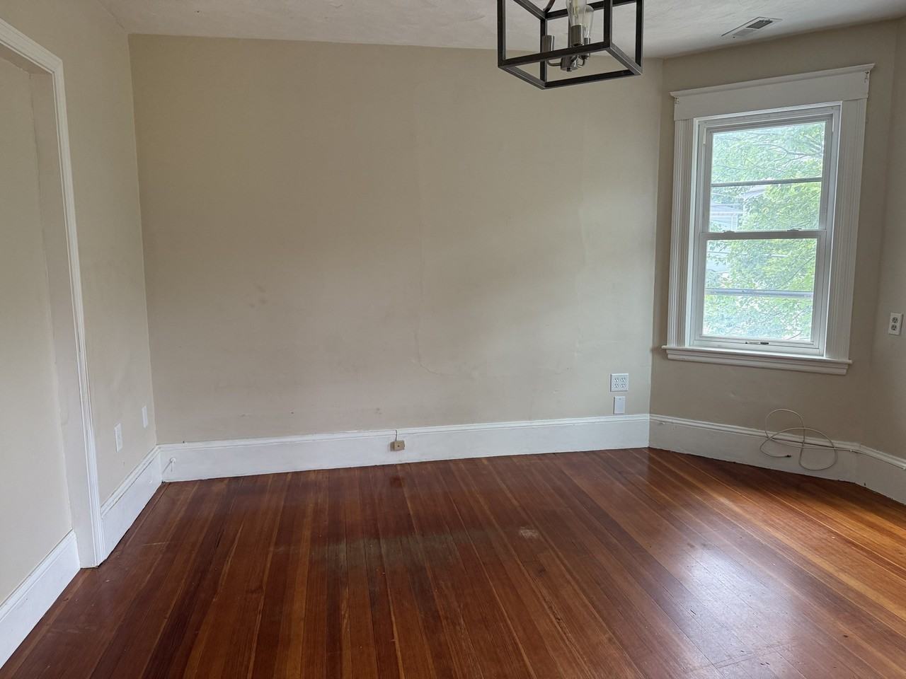 1706 N Shore Rd Unit 2 - Photo 3 of 6