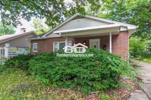 1822 S Northern Blvd - Photo 1 of 1