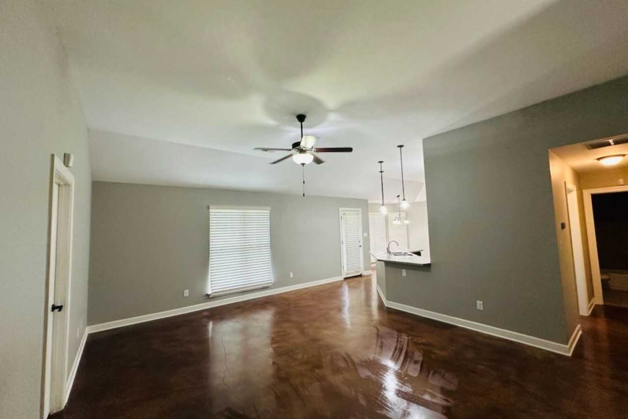 8948 Smith Ranch Dr - Photo 2 of 12