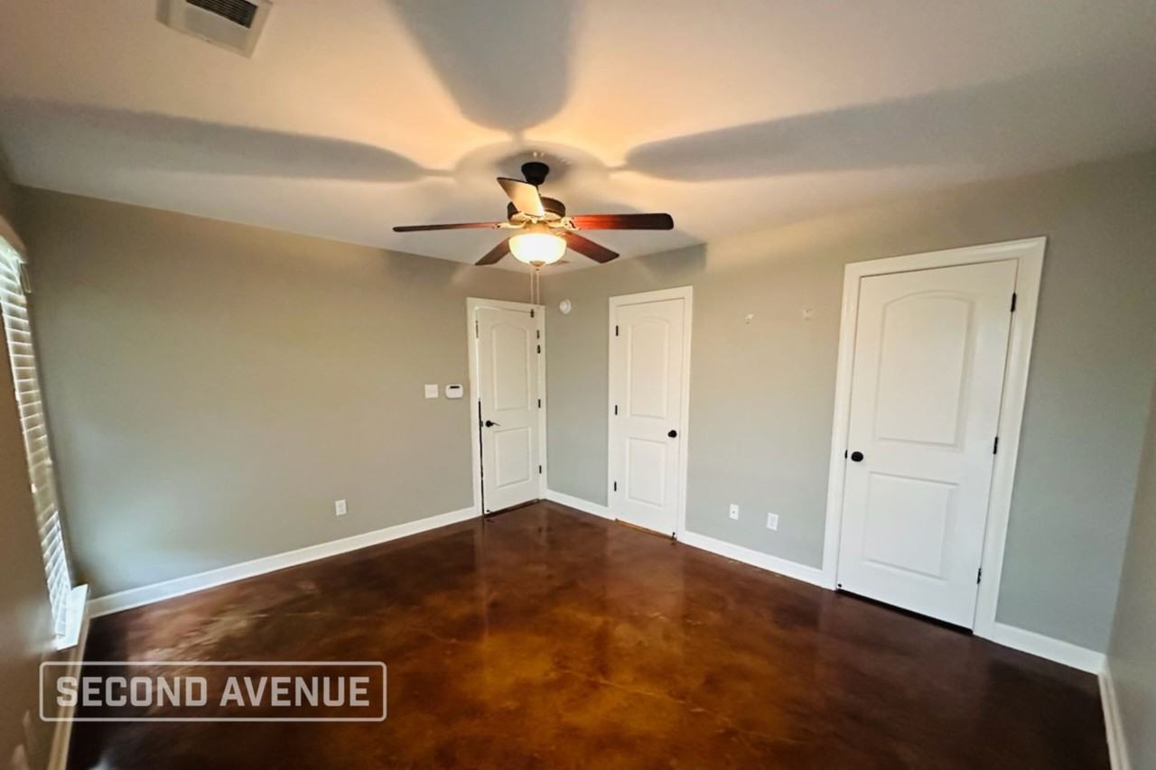 8948 Smith Ranch Dr - Photo 4 of 12