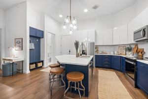 featured image of 601 Cardinal Ln