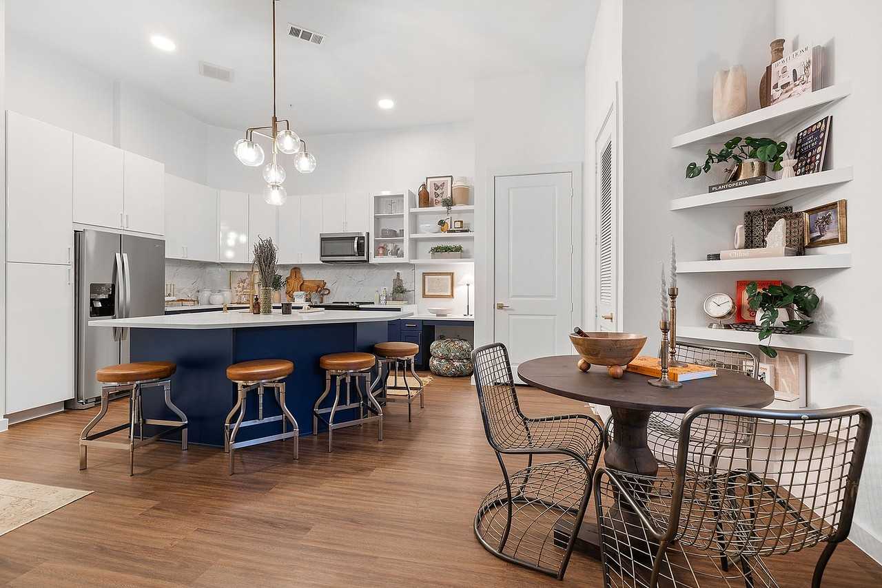 The Mercury - Photo 2 of 50