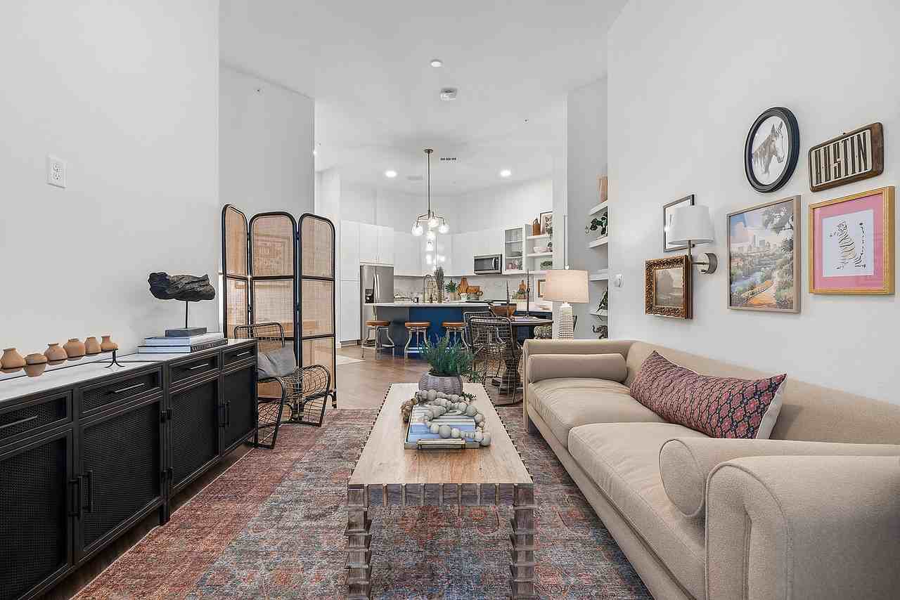 The Mercury - Photo 3 of 50