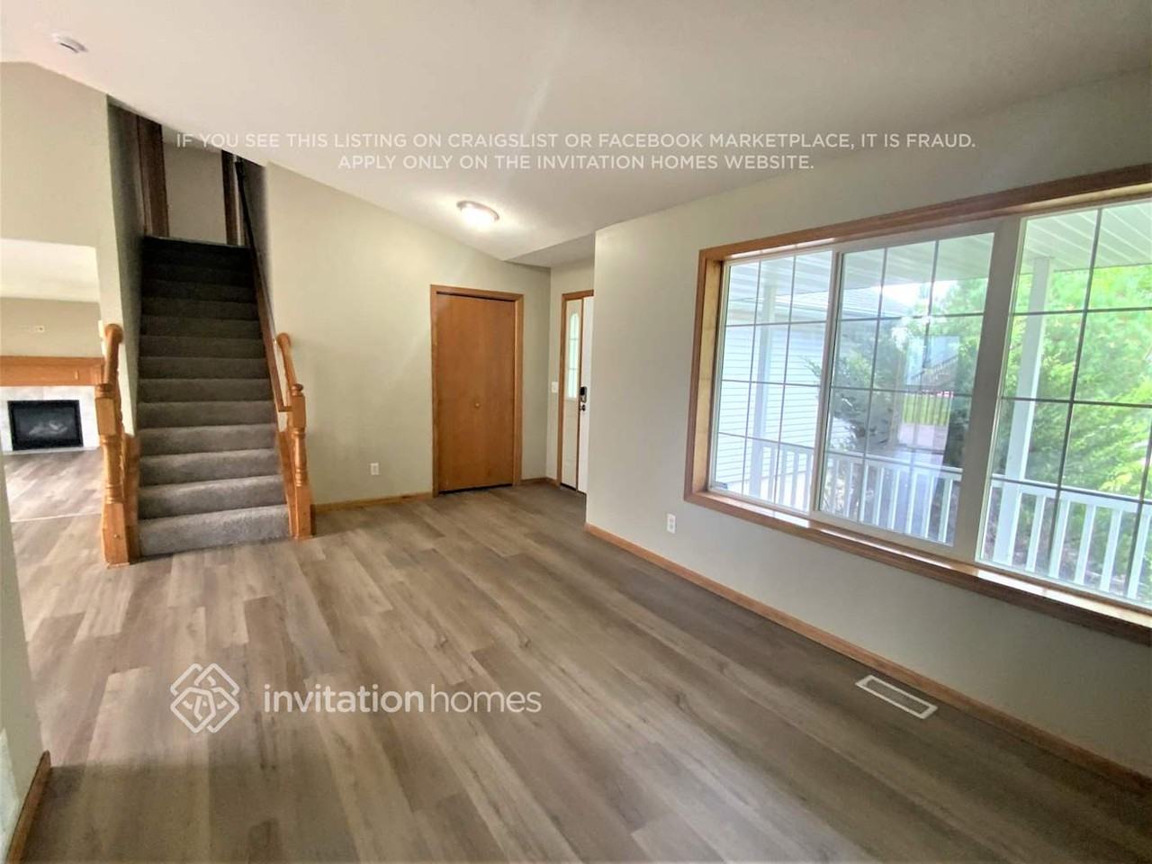 10128 45th Pl Ne - Photo 2 of 16