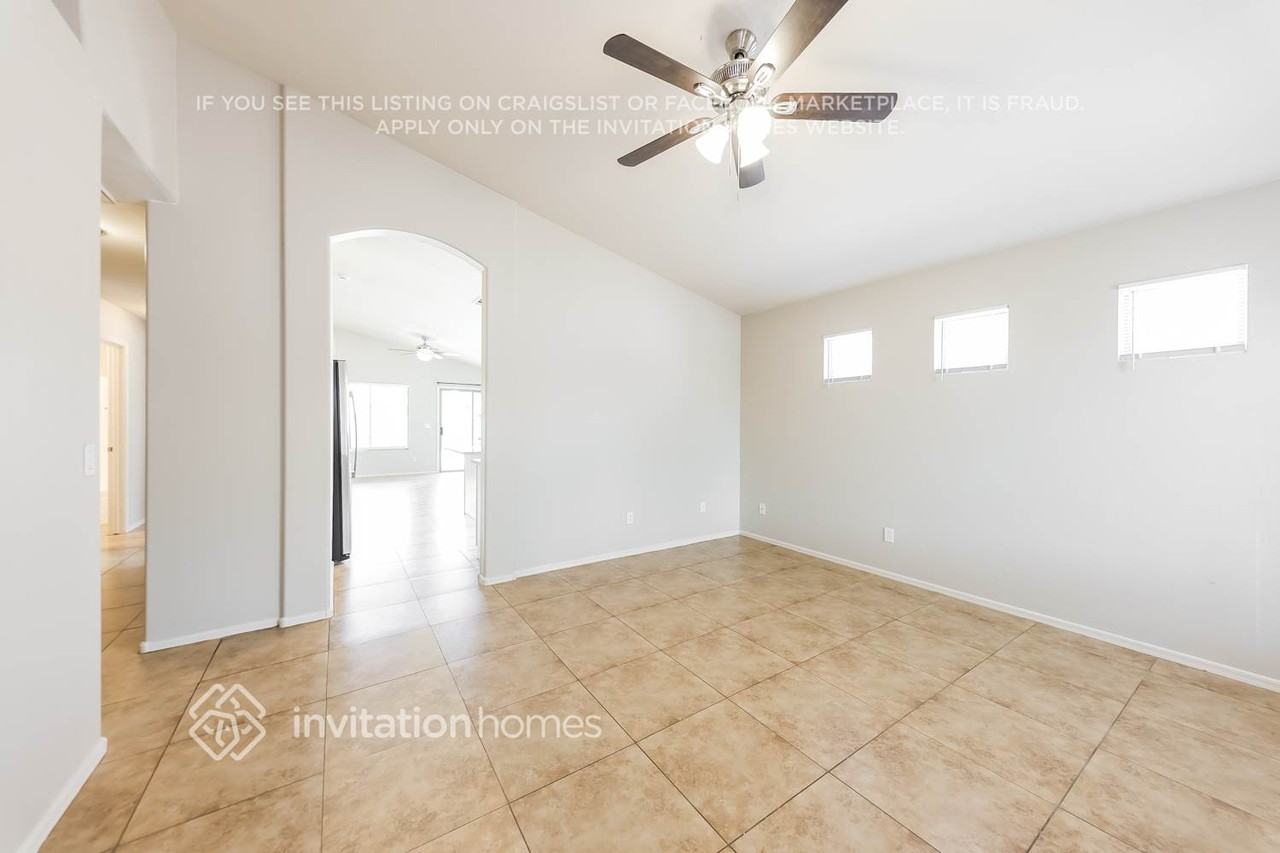 14807 W Acapulco Ln - Photo 4 of 17