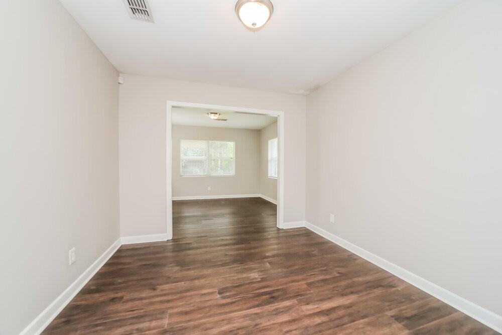 6104 Harlow Blvd - Photo 6 of 19