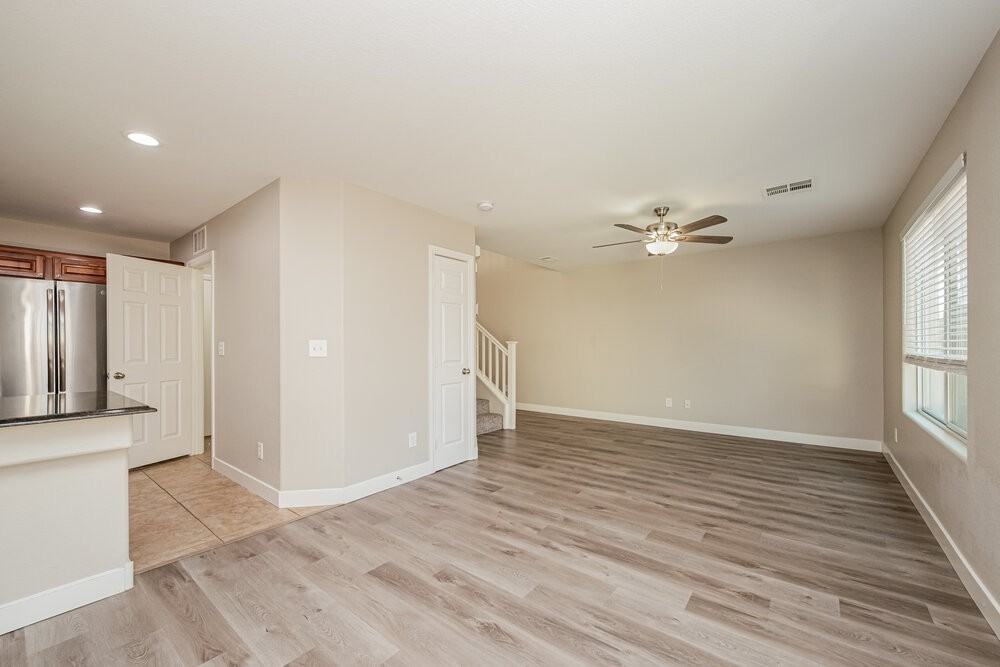 6711 Scarlet Star Ave - Photo 6 of 17