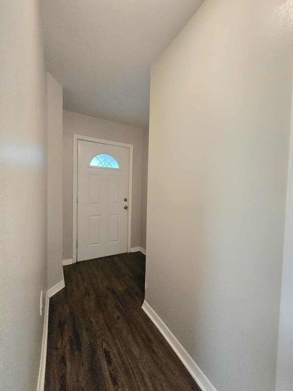 5527 Yale St - Photo 2 of 9