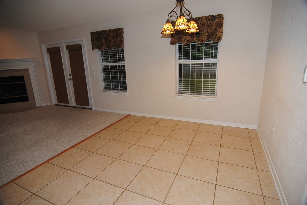 6790 Rickwood Dr - Photo 3 of 20