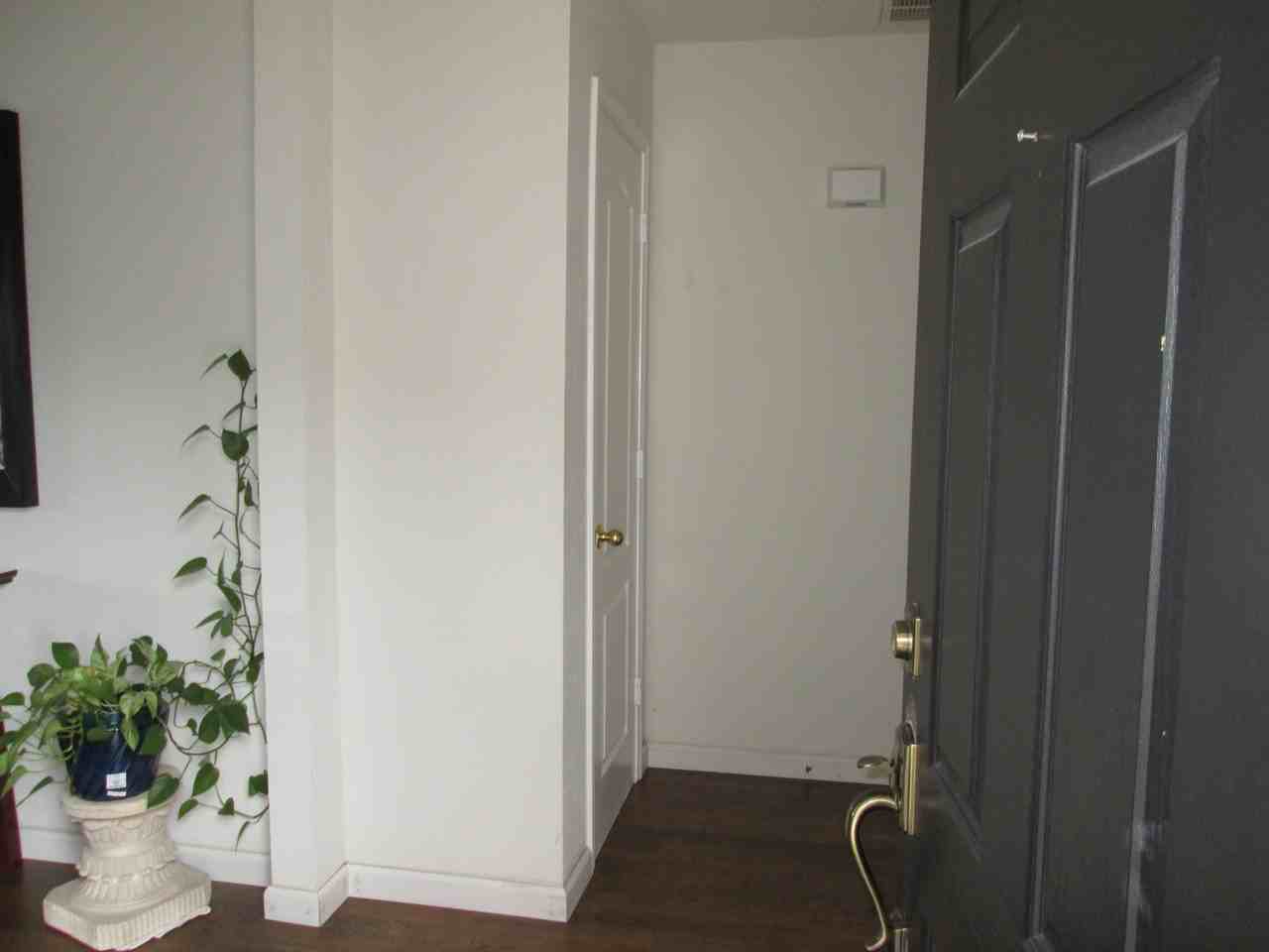 6919 Meadow Bend Dr - Photo 3 of 24