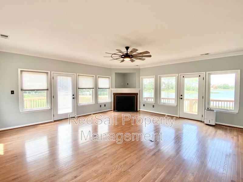 256R Hunts Neck Rd - Photo 5 of 30
