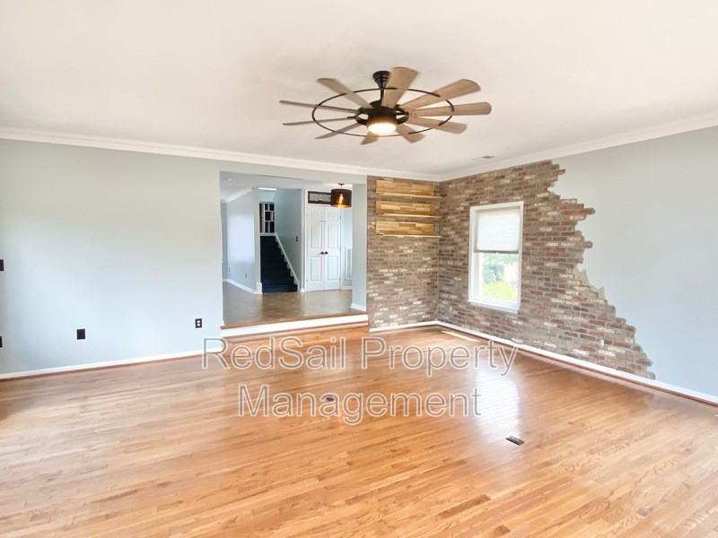256R Hunts Neck Rd - Photo 6 of 30