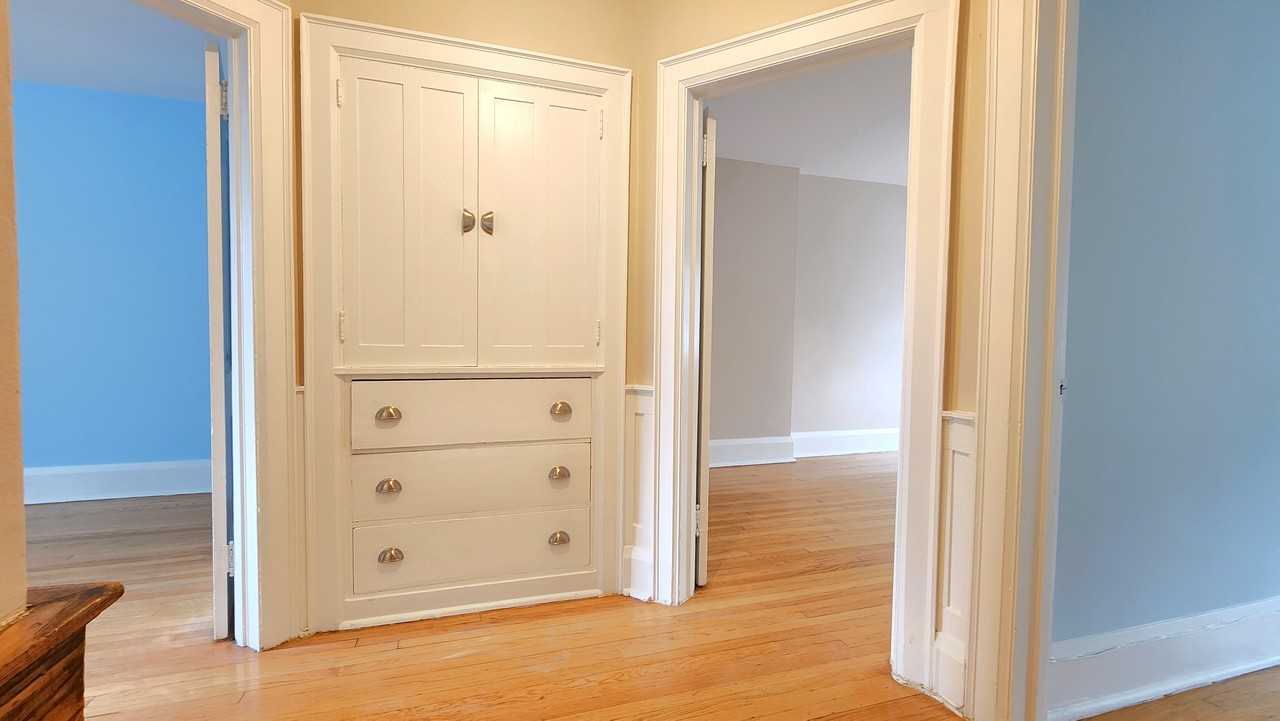 32 Glenhurst Avenue 2nd flr - Photo 2 of 12